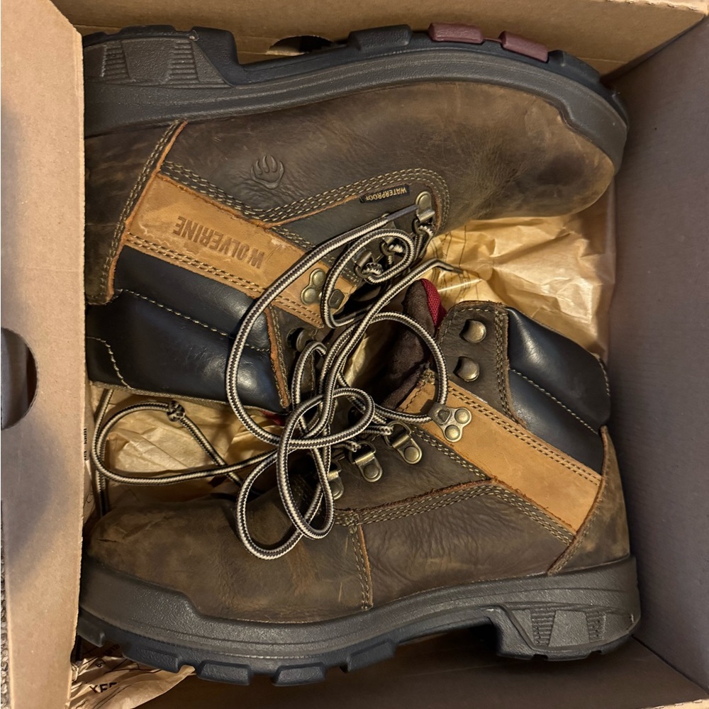Wolverine Men's Brown Leather Boots W10315 size 8.5 waterproof